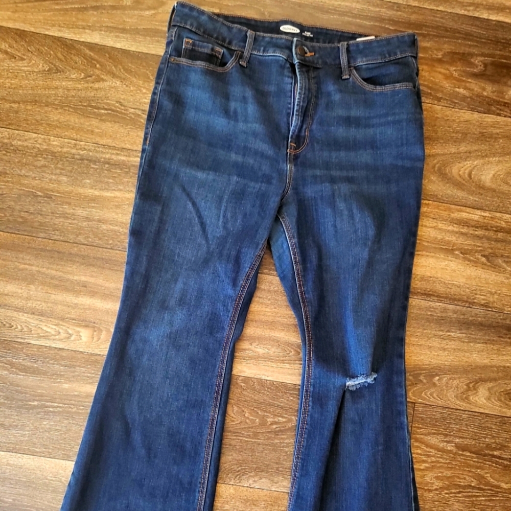 Old Navy Extra High Rise Flare Jeans Dark denim wash size 14 PETITE